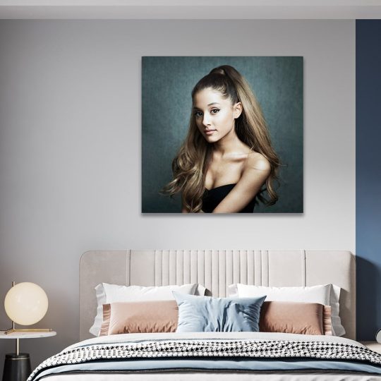 Tablou Ariana Grande cantareata 2130 camera 1 - Afis Poster Tablou Ariana Grande cantareata pentru living casa birou bucatarie livrare in 24 ore la cel mai bun pret.