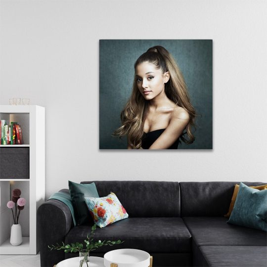 Tablou Ariana Grande cantareata 2130 camera 2 - Afis Poster Tablou Ariana Grande cantareata pentru living casa birou bucatarie livrare in 24 ore la cel mai bun pret.