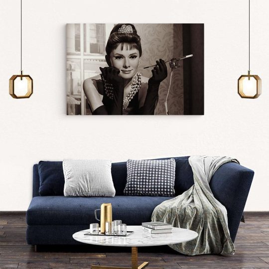 Tablou Audrey Hepburn actrita muzeu de ceara 2018 living modern 2 - Afis Poster Tablou Audrey Hepburn actrita muzeu de ceara pentru living casa birou bucatarie livrare in 24 ore la cel mai bun pret.