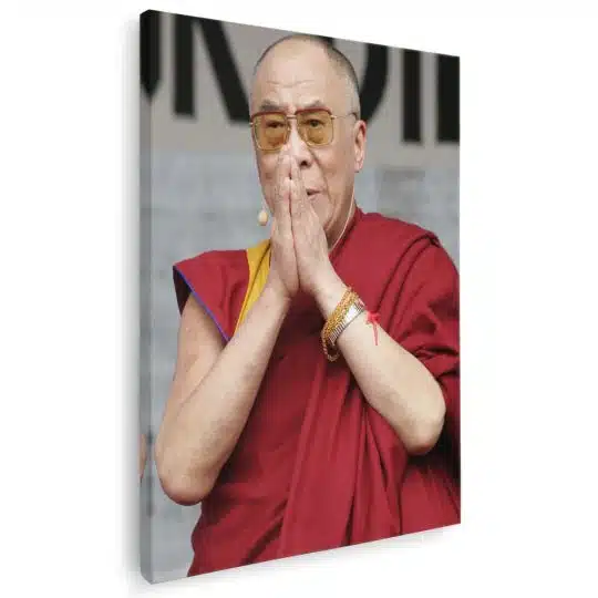 Tablou Dalai Lama lider spiritual tibetan budist 1981 - Afis Poster Tablou Dalai Lama lider spiritual tibetan budist pentru living casa birou bucatarie livrare in 24 ore la cel mai bun pret.