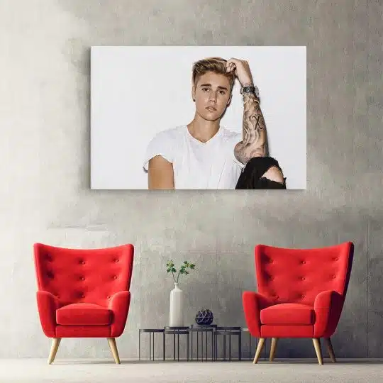 Tablou Justin Bieber cantaret 2273 hol - Afis Poster Tablou Justin Bieber cantaret pentru living casa birou bucatarie livrare in 24 ore la cel mai bun pret.