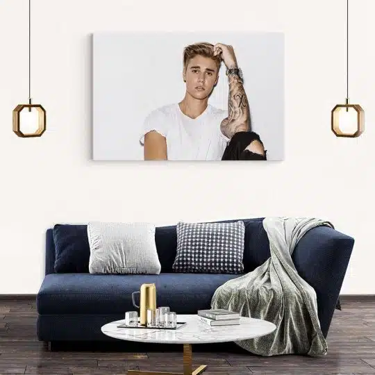 Tablou Justin Bieber cantaret 2273 living modern 2 - Afis Poster Tablou Justin Bieber cantaret pentru living casa birou bucatarie livrare in 24 ore la cel mai bun pret.