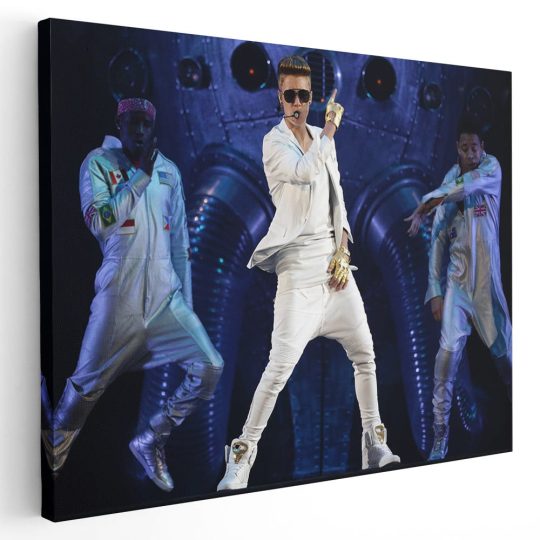 Tablou Justin Bieber cantaret 2274 - Afis Poster Tablou Justin Bieber cantaret pentru living casa birou bucatarie livrare in 24 ore la cel mai bun pret.