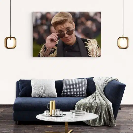 Tablou Justin Bieber cantaret 2281 living modern 2 - Afis Poster Tablou Justin Bieber cantaret pentru living casa birou bucatarie livrare in 24 ore la cel mai bun pret.