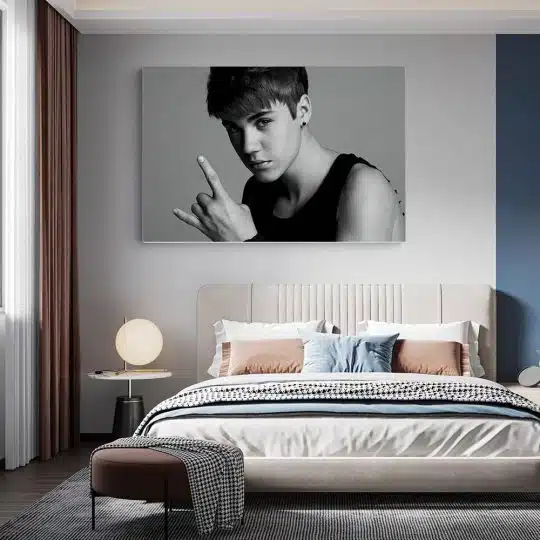 Tablou Justin Bieber cantaret 2287 dormitor - Afis Poster Tablou Justin Bieber cantaret pentru living casa birou bucatarie livrare in 24 ore la cel mai bun pret.