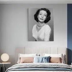 Tablou Loretta Young actrita alb negru 1940 dormitor - Afis Poster Tablou Loretta Young actrita pentru living casa birou bucatarie livrare in 24 ore la cel mai bun pret.