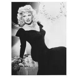 Tablou Mae West actrita alb negru 1939 front - Afis Poster Tablou Mae West actrita pentru living casa birou bucatarie livrare in 24 ore la cel mai bun pret.