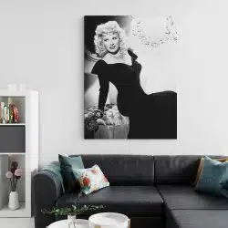 Tablou Mae West actrita alb negru 1939 living 2 - Afis Poster Tablou Mae West actrita pentru living casa birou bucatarie livrare in 24 ore la cel mai bun pret.