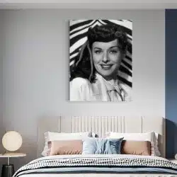 Tablou Paulette Goddard actrita alb negru 1945 dormitor - Afis Poster Tablou Paulette Goddard actrita pentru living casa birou bucatarie livrare in 24 ore la cel mai bun pret.