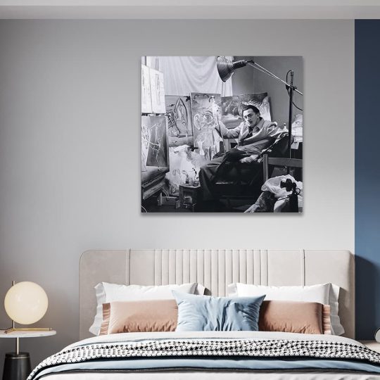 Tablou Salvador Dali pictor alb negru 2058 camera 1 - Afis Poster Tablou Salvador Dali pictor pentru living casa birou bucatarie livrare in 24 ore la cel mai bun pret.