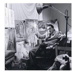 Tablou Salvador Dali pictor alb negru 2058 frontal - Afis Poster Tablou Salvador Dali pictor pentru living casa birou bucatarie livrare in 24 ore la cel mai bun pret.