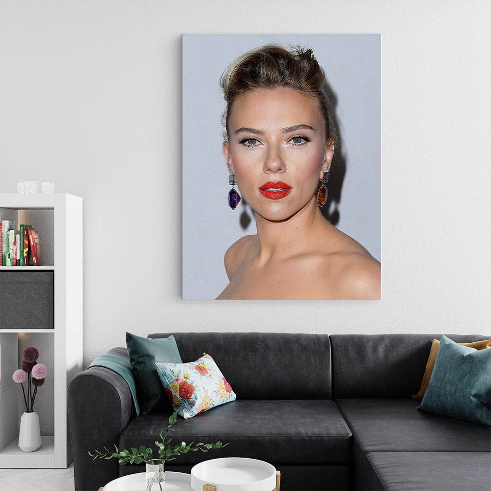 Tablou Scarlett Johansson actrita 2098 living 2 - Afis Poster Tablou Scarlett Johansson actrita pentru living casa birou bucatarie livrare in 24 ore la cel mai bun pret.