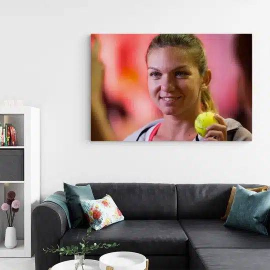 Tablou Simona Halep jucatoare de tenis 1970 living - Afis Poster Tablou Simona Halep jucatoare de tenis pentru living casa birou bucatarie livrare in 24 ore la cel mai bun pret.