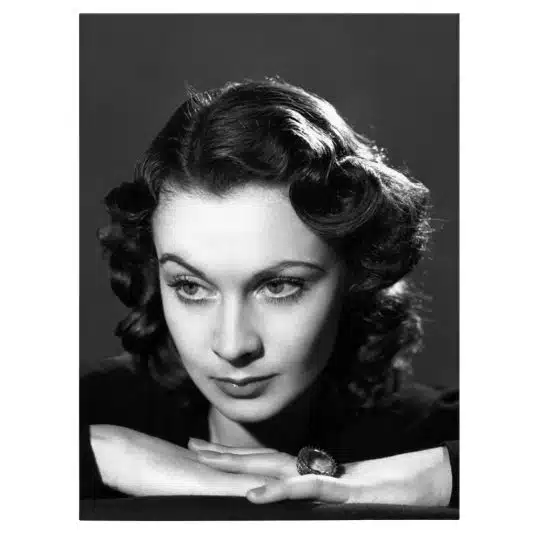 Tablou Vivien Leigh actrita alb negru 1941 front - Afis Poster Tablou Vivien Leigh actrita alb negru pentru living casa birou bucatarie livrare in 24 ore la cel mai bun pret.