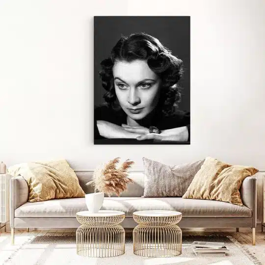 Tablou Vivien Leigh actrita alb negru 1941 living 1 - Afis Poster Tablou Vivien Leigh actrita alb negru pentru living casa birou bucatarie livrare in 24 ore la cel mai bun pret.