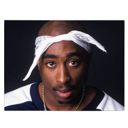 Tablou afis Tupac Shakur 2 Pac cantaret rap 2318 front - Afis Poster Tablou afis Tupac Shakur 2 Pac cantaret rap pentru living casa birou bucatarie livrare in 24 ore la cel mai bun pret.