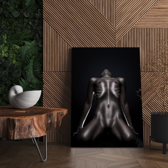 Tablou canvas fotografie nud femeie semiintuneric maro negru 1235 living - Afis Poster Tablou nud femeie alb negru maro pentru living casa birou bucatarie livrare in 24 ore la cel mai bun pret.