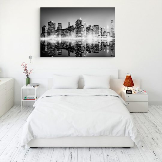 Tablou canvas peisaj de noapte cu zgarie nori alb negru 1023 dormitor 2 - Afis Poster peisaj de noapte cu zgarie nori alb negru pentru living casa birou bucatarie livrare in 24 ore la cel mai bun pret.