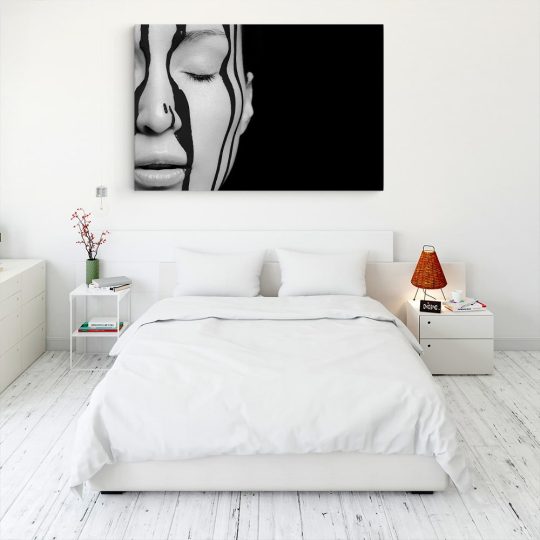Tablou canvas portret femeie cu vopsea curgand alb negru 1147 dormitor 2 - Afis Poster portret femeie pentru living casa birou bucatarie livrare in 24 ore la cel mai bun pret.
