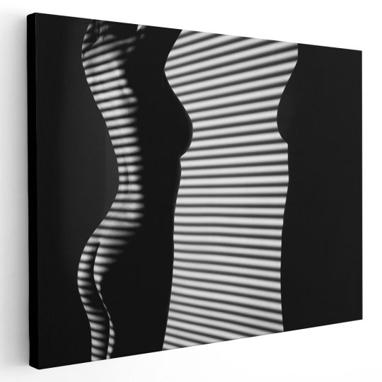 Tablou nud femeie spate in fata ferestrei alb negru 1439 - Afis Poster tablou nud femeie spate pentru living casa birou bucatarie livrare in 24 ore la cel mai bun pret.
