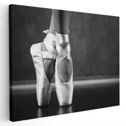 Tablou picioare balerina pe poante detaliu alb negru 1605 - Afis Poster Tablou picioare balerina poante alb negru pentru living casa birou bucatarie livrare in 24 ore la cel mai bun pret.