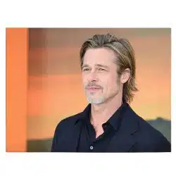 Tablou portret actor Brad Pitt crem 1559 front - Afis Poster Tablou Brad Pitt actor pentru living casa birou bucatarie livrare in 24 ore la cel mai bun pret.