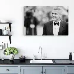 Tablou portret actor George Clooney alb negru 1560 bucatarie - Afis Poster Tablou George Clooney actori celebri pentru living casa birou bucatarie livrare in 24 ore la cel mai bun pret.