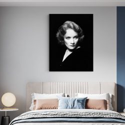 Tablou portret actrita Marlene Dietrich alb negru 1515 dormitor - Afis Poster Tablou cu Marlene Dietrich actori celebri pentru living casa birou bucatarie livrare in 24 ore la cel mai bun pret.