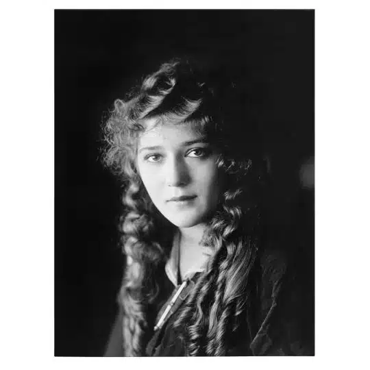 Tablou portret actrita Mary Pickford alb negru 1521 front - Afis Poster Tablou Mary Pickford actrita pentru living casa birou bucatarie livrare in 24 ore la cel mai bun pret.