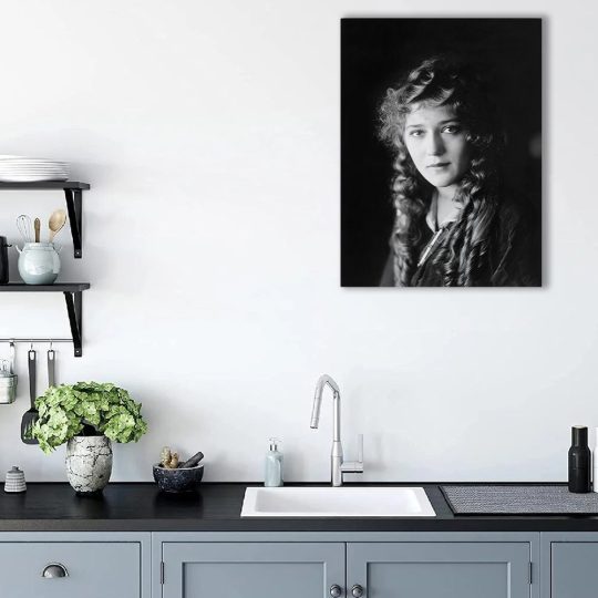 Tablou portret actrita Mary Pickford alb negru 1521 bucatarie - Afis Poster Tablou Mary Pickford actrita pentru living casa birou bucatarie livrare in 24 ore la cel mai bun pret.