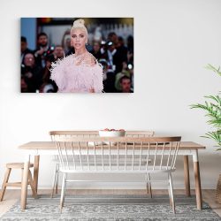 Tablou portret cantareata Lady Gaga roz 1561 bucatarie3 - Afis Poster Tablou Lady Gaga cantareata pentru living casa birou bucatarie livrare in 24 ore la cel mai bun pret.