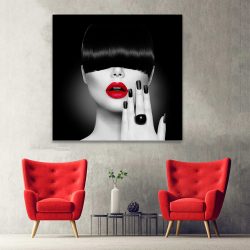 Tablou portret femeie cu buze rosii unghii negre alb negru 1454 hol - Afis Poster Tablou portret femeie cu buze rosii pentru living casa birou bucatarie livrare in 24 ore la cel mai bun pret.