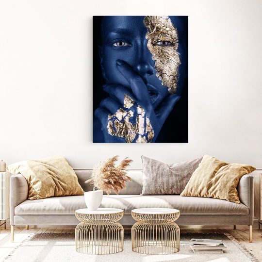 Tablou portret femeie cu machiaj creativ albastru auriu 1197 living 1 - Afis Poster portret femeie cu machiaj creativ albastru auriu pentru living casa birou bucatarie livrare in 24 ore la cel mai bun pret.