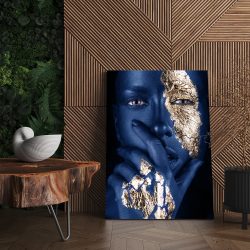 Tablou portret femeie cu machiaj creativ albastru auriu 1197 living - Afis Poster portret femeie cu machiaj creativ albastru auriu pentru living casa birou bucatarie livrare in 24 ore la cel mai bun pret.