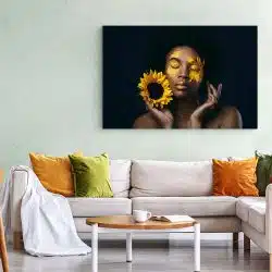 Tablou portret femeie cu machiaj creativ si floarea soarelui 4347 living 1