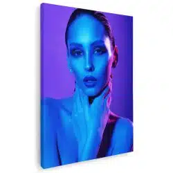 Tablou portret femeie in lumina neon 4317