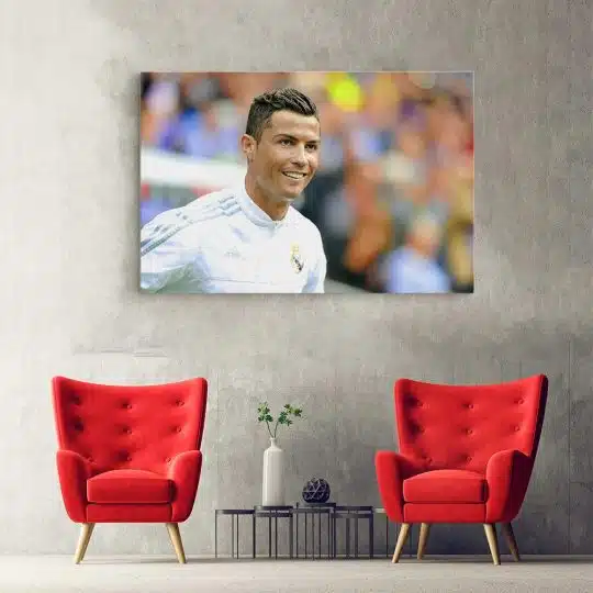 Tablou portret fotbalist Cristiano Ronaldo alb 1568 hol - Afis Poster Cristiano Ronaldo fotbalist alb pentru living casa birou bucatarie livrare in 24 ore la cel mai bun pret.