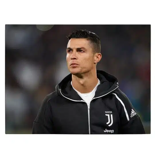 Tablou portret fotbalist Cristiano Ronaldo negru 1564 front - Afis Poster Tablou Cristiano Ronaldo fotbalist poster pentru living casa birou bucatarie livrare in 24 ore la cel mai bun pret.