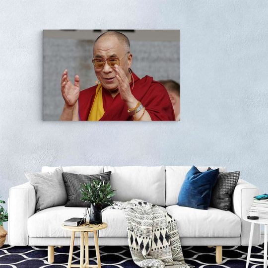 Tablou portret lider spiritual tibetan Dalai Lama rosu 1562 living modern - Afis Poster Tablou Dalai Lama lider spiritual pentru living casa birou bucatarie livrare in 24 ore la cel mai bun pret.