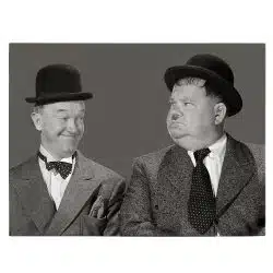 Tablou portrete actori Stan Laurel si Oliver Hardy alb negru 1551 front - Afis Poster Tablou Stan Laurel si Oliver Hardy pentru living casa birou bucatarie livrare in 24 ore la cel mai bun pret.