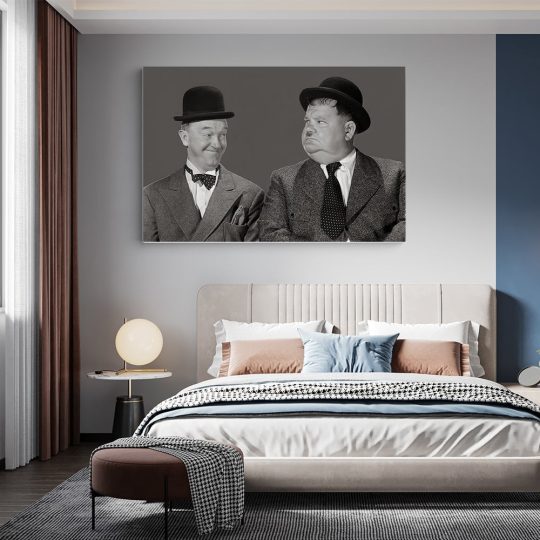 Tablou portrete actori Stan Laurel si Oliver Hardy alb negru 1551 dormitor - Afis Poster Tablou Stan Laurel si Oliver Hardy pentru living casa birou bucatarie livrare in 24 ore la cel mai bun pret.